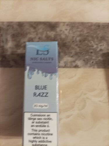 LS Nic Salts Blue Razz photo review